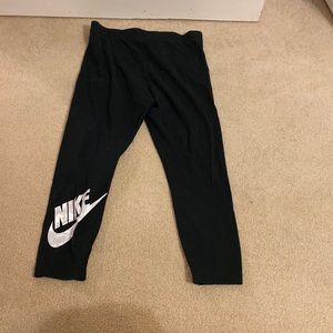 crop nike leggings